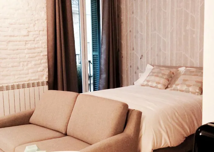 Fantastic Old Town Apartman