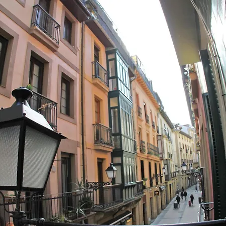 Fantastic Old Town 아파트 *