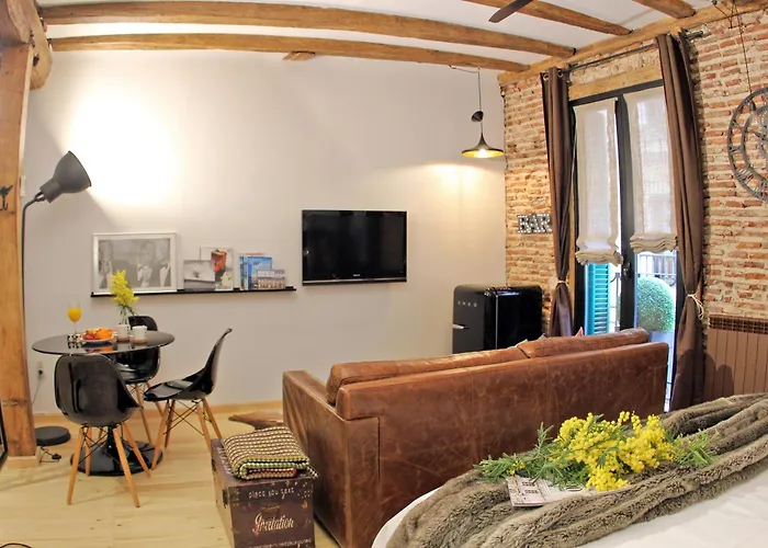 Fantastic Old Town Apartament