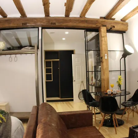 Fantastic Old Town * سان سيباستيان